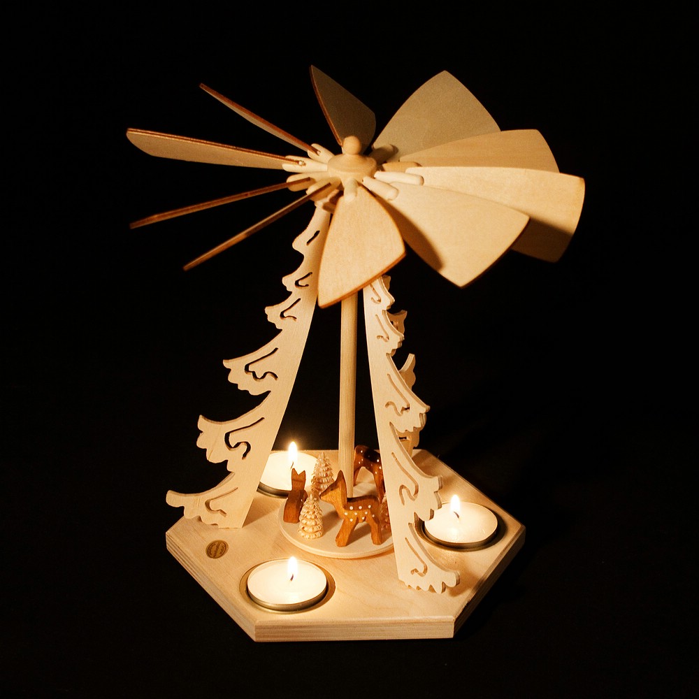 Pyramide 1-Stufig "Rehe" (verschiedene Modelle wählbar)